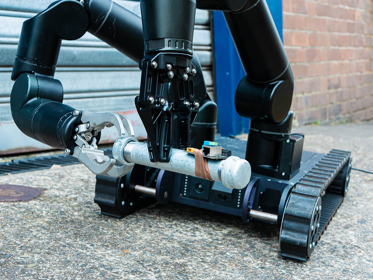 Application of Robotic Manipulators in Land Forces & Emergency Response